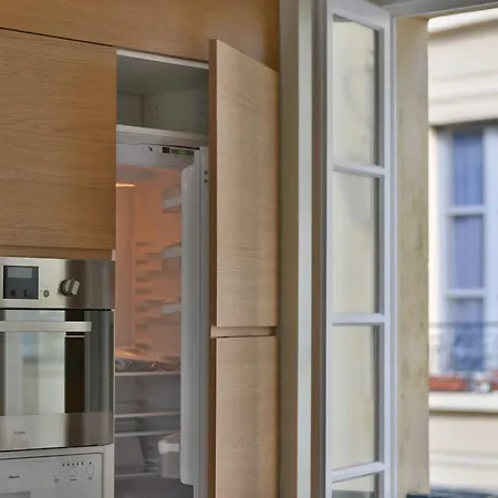 Apartment Un Jour Versailles... *