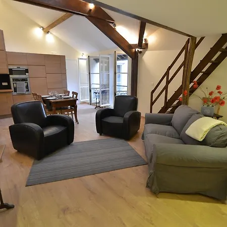 Apartment Un Jour Versailles... *