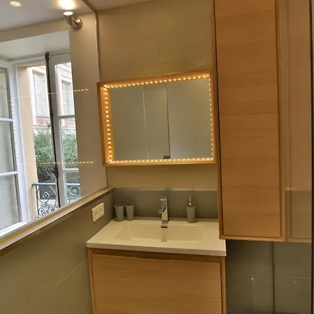 Apartment Un Jour Versailles...